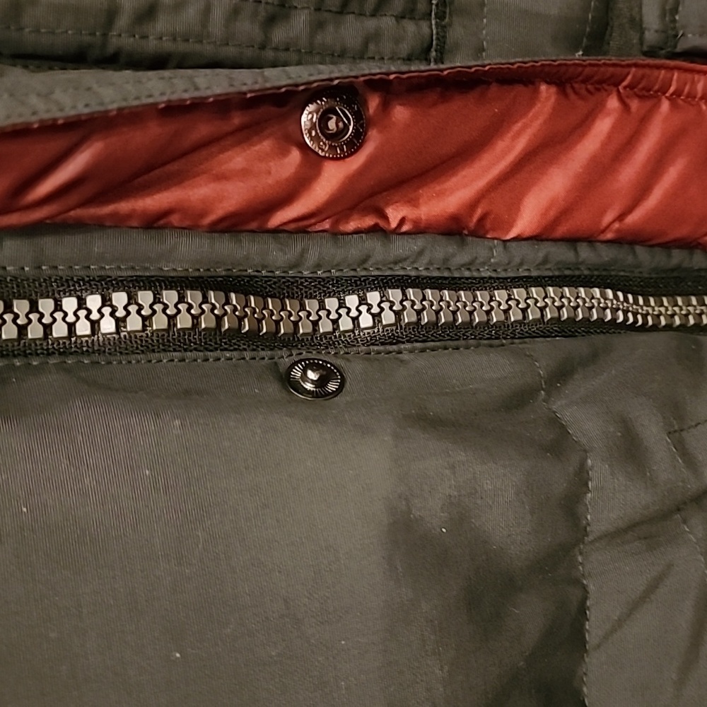 Levis Puffer coat with hood - Picture 5 of 14